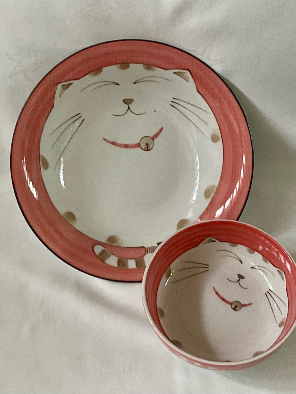 Japanese Smiling Cat Lucky Plate and Bowl Set